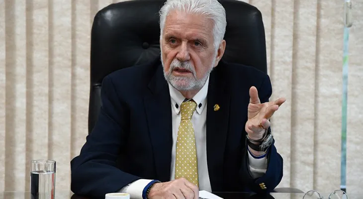 Jaques Wagner deixa liderança do governo no Senado após operação da PF sobre Banco Master