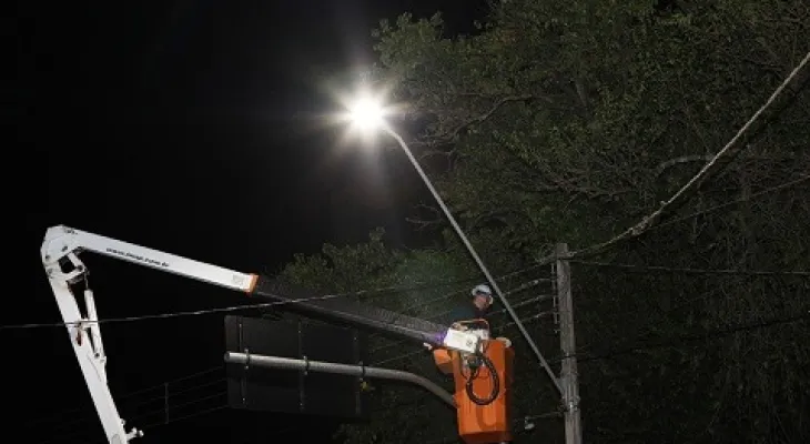 Prefeitura inicia força-tarefa para trocar 8 mil luminárias e promete iluminação 100% LED em Cascavel