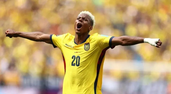 Equador vence a Alemanha de virada e garante vaga no mata-mata da Copa do Mundo