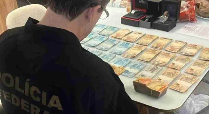 PF faz operação contra grupo suspeito de contrabando de cigarros e lavagem de dinheiro no Paraná