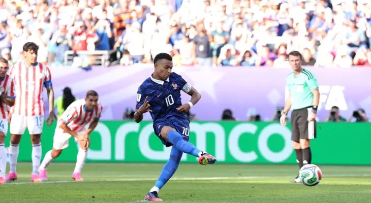 França supera retranca do Paraguai com gol de Mbappé e avança às quartas da Copa