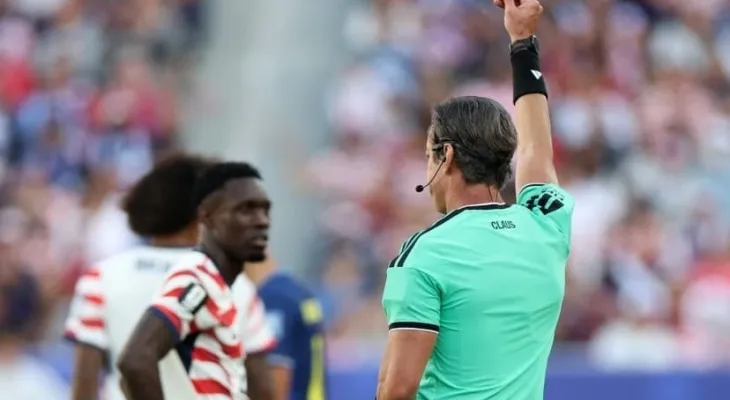Fifa anula suspensão de atacante dos EUA e decisão gera polêmica sobre possível precedente na Copa