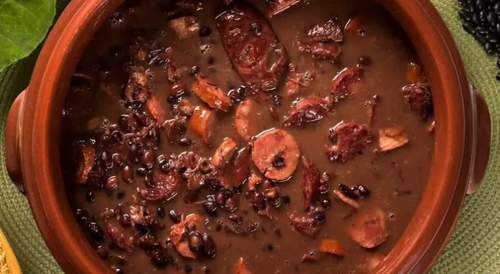 “Época da Feijoada”: História e modo de preparo