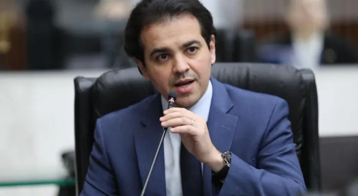 Lei de autoria do deputado Guerra garante vacina BCG ainda na maternidade e reforça proteção aos recém-nascidos no Paraná