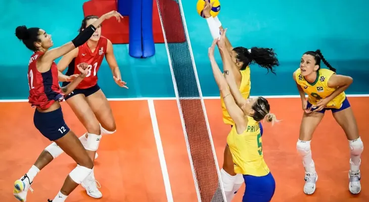 Brasil perde para os Estados Unidos por 3 a 0 no vôlei feminino
