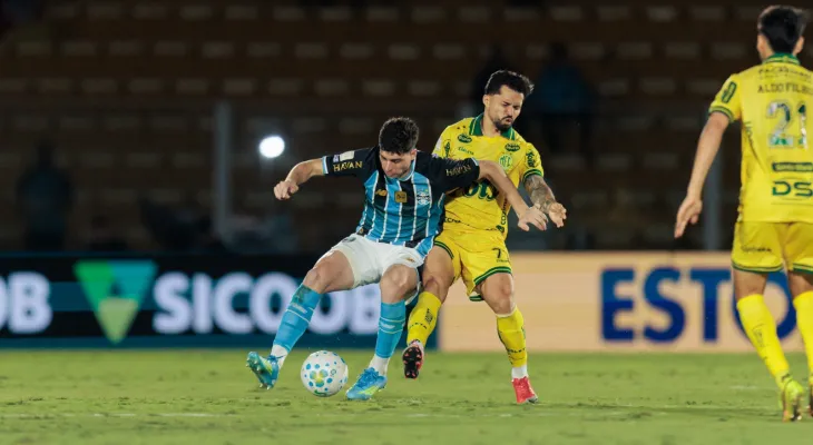 Mirassol vence o Grêmio e mantém esperança de escapar do rebaixamento no Brasileirão