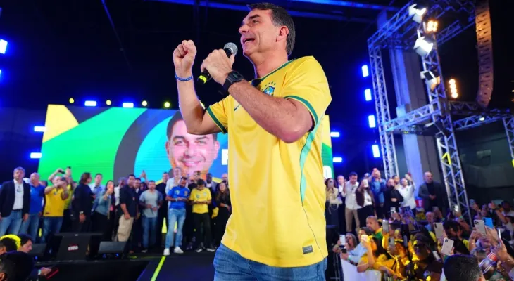 Flávio Bolsonaro acusa Moraes, Dino e Alcolumbre de articulação contra ele