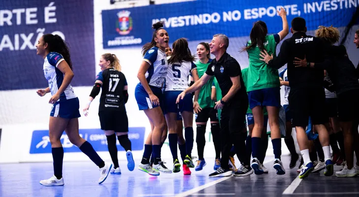 Com a vitória sobre as Patinhas, Stein Cascavel confirma a liderança na LFF