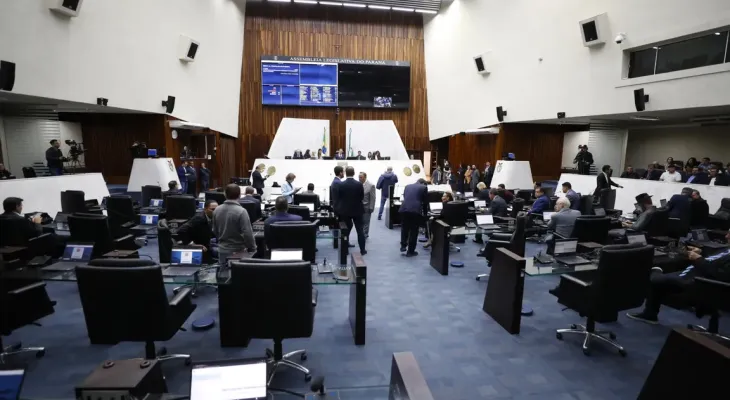 Assembleia aprova projeto para ampliar capacitação e prevenção de casos de engasgo no Paraná