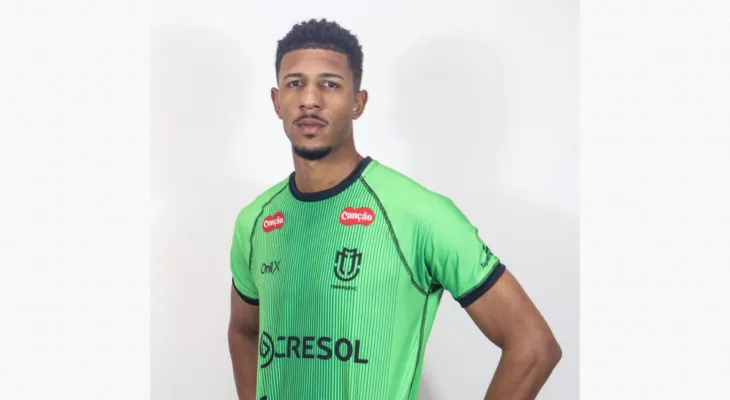 Maringá anuncia goleiro Gabriel Affonso e empresta zagueiro Cauã Tavares ao Osasco