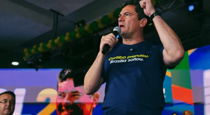 Moro é questionado sobre voo de Flávio em avião de Vorcaro e fala de Lula