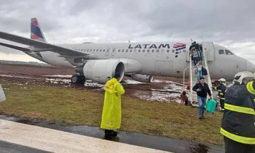 Aeroporto de Cascavel segue fechado após avião da Latam sair da pista