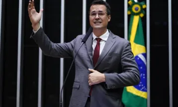 TRE-PR mantém registro de Deltan, mas campanha segue suspensa pelo TSE