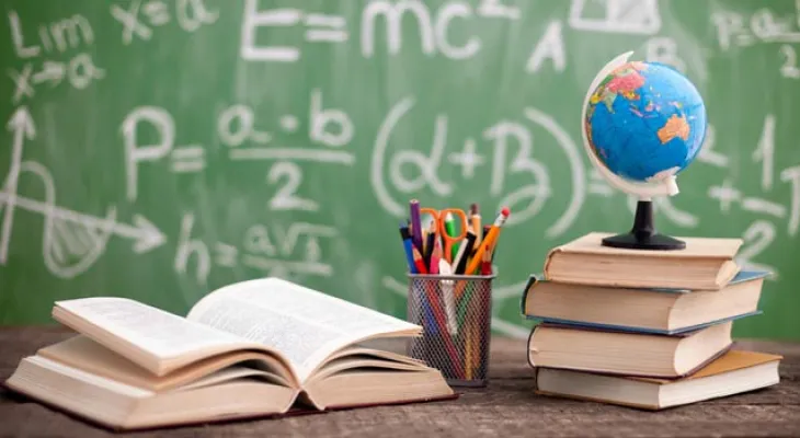 Pé-de-Meia Licenciaturas oferece bolsas de R$ 1.050 para futuros professores