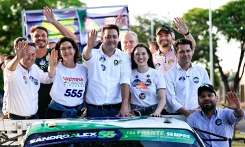 Ratinho Jr. se licencia e faz maratona pelo PR para alavancar Sandro Alex, que estagna nas pesquisa